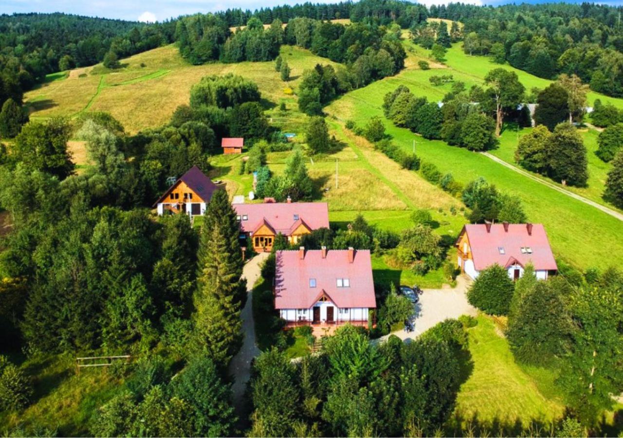 Rezydencja Bukowy Dwor Czarna  Kültér fotó
